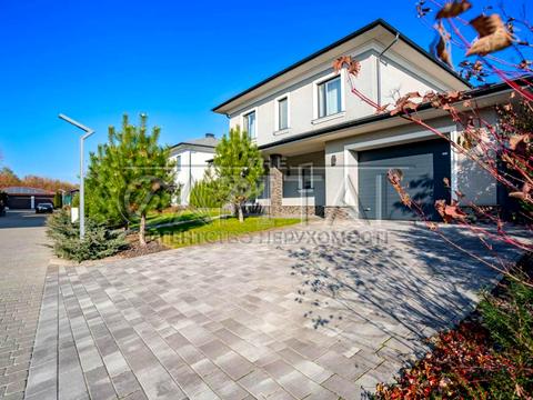 будинок за адресою Шкільна