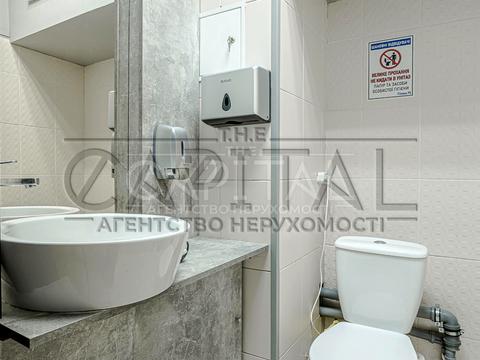 комерційна за адресою Володимира Івасюка просп. (Героїв Сталінграду), 8