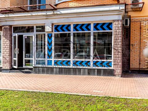 комерційна за адресою Володимира Івасюка просп. (Героїв Сталінграду), 8