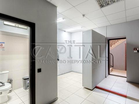 комерційна за адресою Володимира Івасюка просп. (Героїв Сталінграду), 8