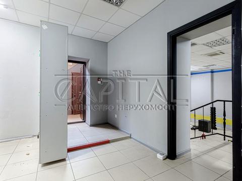 комерційна за адресою Володимира Івасюка просп. (Героїв Сталінграду), 8