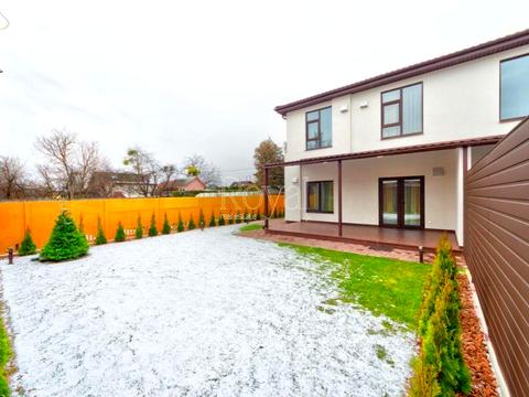 будинок за адресою Русанівські сади вул.