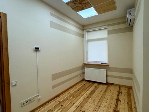 комерційна за адресою Вознесенська вул. (XXII Партз'їзду), 50
