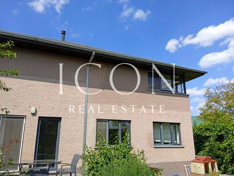 дом по адресу 53-тя А Садова ул.