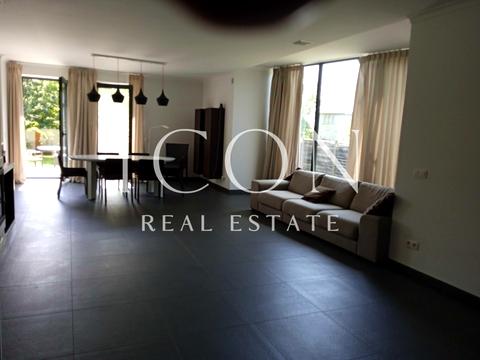 дом по адресу 53-тя А Садова ул.