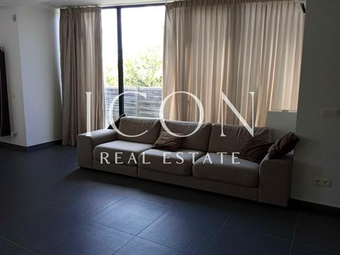 дом по адресу 53-тя А Садова ул.