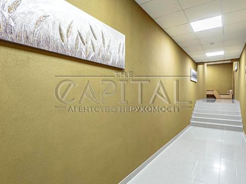 комерційна за адресою Берестейське шосе (Брест-Литовське), 19-А