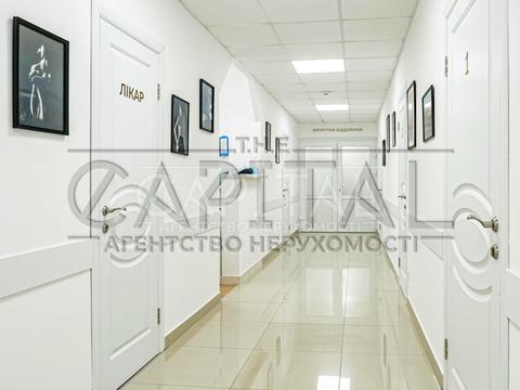 комерційна за адресою Берестейське шосе (Брест-Литовське), 19-А