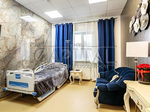 комерційна за адресою Берестейське шосе (Брест-Литовське), 19-А