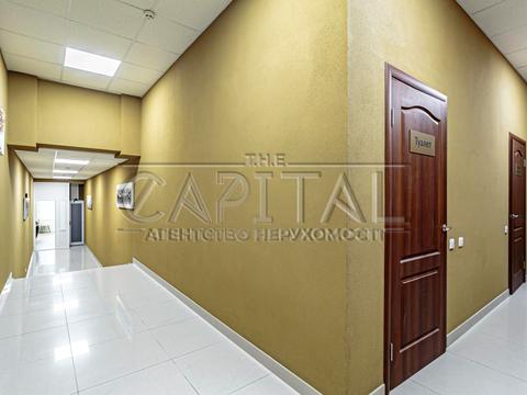 комерційна за адресою Берестейське шосе (Брест-Литовське), 19-А