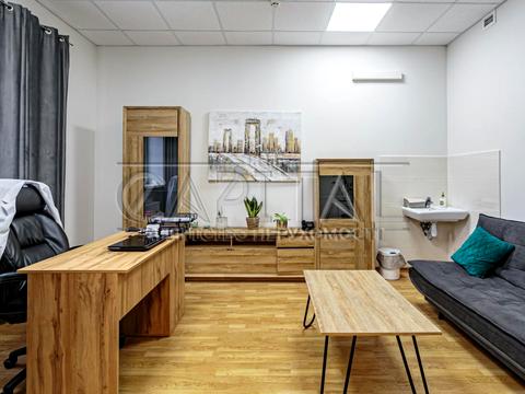 комерційна за адресою Берестейське шосе (Брест-Литовське), 19-А