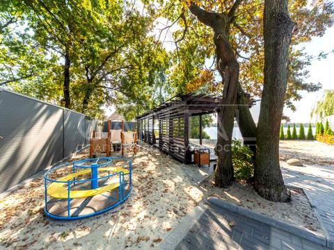 будинок за адресою Осіння