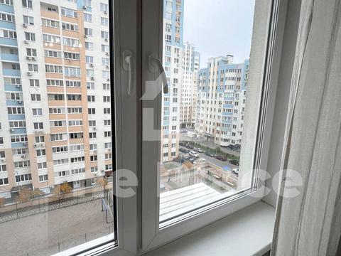 квартира за адресою Сергія Данченка вул., 32