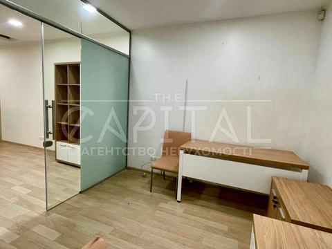 комерційна за адресою Печенізька вул., 2