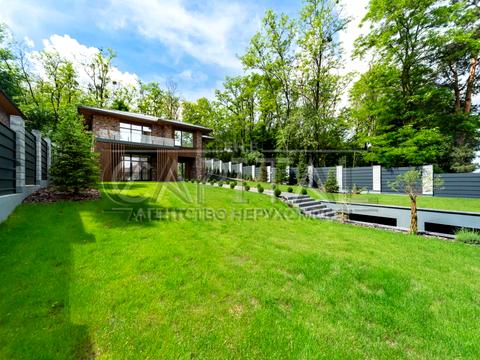 будинок за адресою Весела