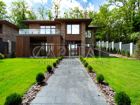 будинок за адресою Весела