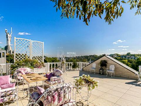 будинок за адресою Редутна вул., 1