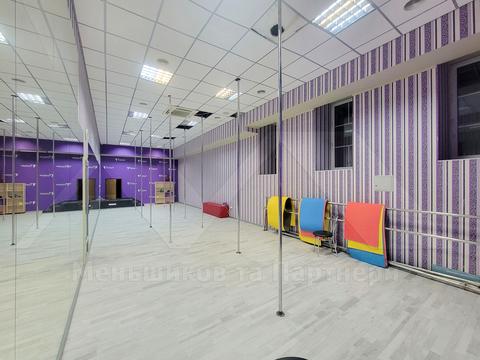 комерційна за адресою Академіка Богомольця вул., 7/14