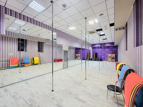 комерційна за адресою Академіка Богомольця вул., 7/14