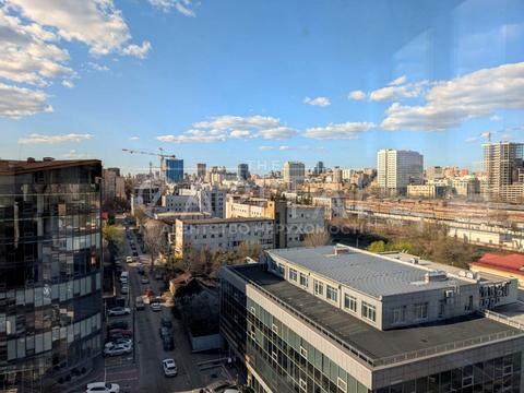 комерційна за адресою Протасів Яр вул., 30