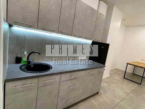 коммерческая по адресу Кловский спуск, 7