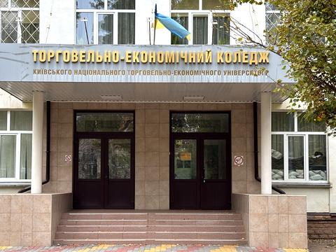 квартира за адресою Львівська вул., 12