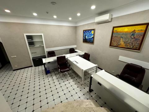 комерційна за адресою Предславинська вул., 30