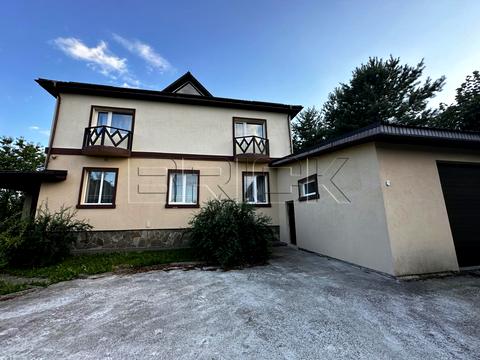 будинок за адресою Вишнева вул., 3