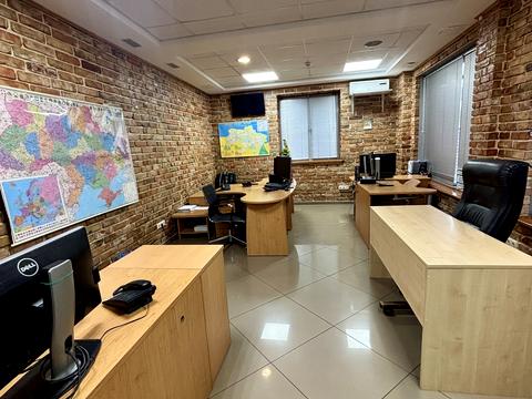 комерційна за адресою Степана Бандери вул. (Шмідта), 4