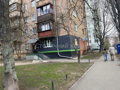 комерційна за адресою Депутатська вул., 23