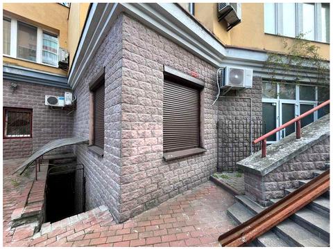 комерційна за адресою Володимира Івасюка просп. (Героїв Сталінграду), 10-А