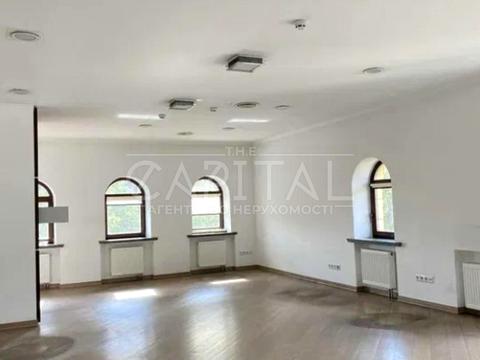 коммерческая по адресу Лукьяновская ул., 23