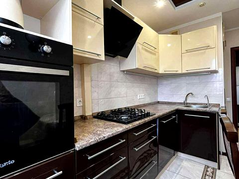 квартира за адресою Лазурна вул. (Гайдара), 7