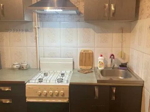 квартира за адресою Роксоляни вул., 18