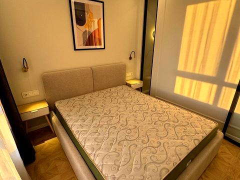 квартира за адресою Домбровського вул., 75