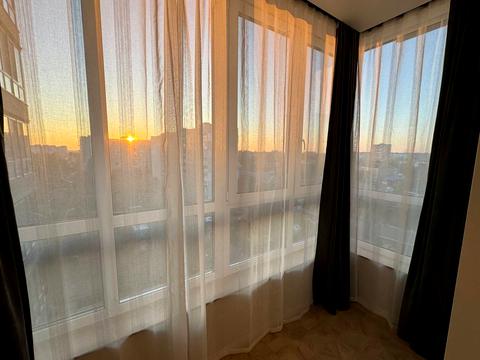 квартира за адресою Домбровського вул., 75