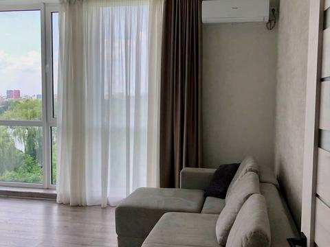 квартира за адресою В'ячеслава Чорновола вул., 94д