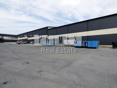 комерційна за адресою Квітнева вул., 5