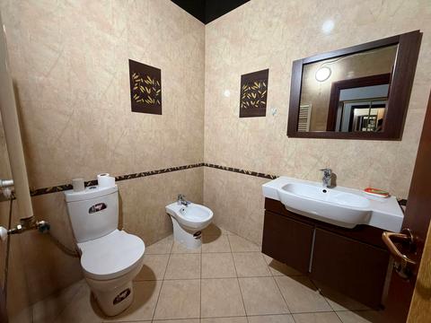 комерційна за адресою Садова вул., 2