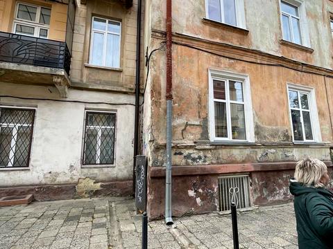 квартира за адресою Богдана Хмельницького вул., 12