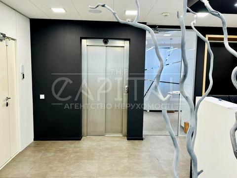 комерційна за адресою Саксаганського вул., 1-Г