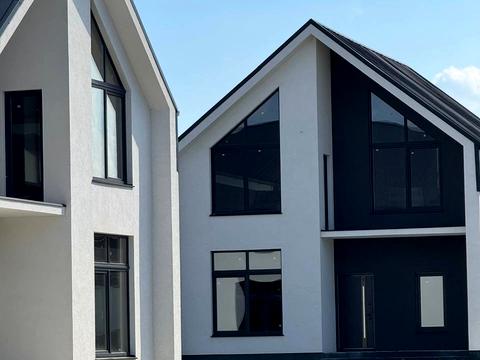 дом по адресу Київська