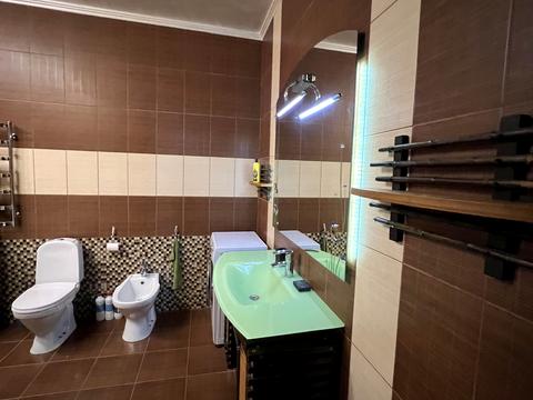 квартира по адресу Владимира Ивасюка просп. (Героїв Сталінграду), 8