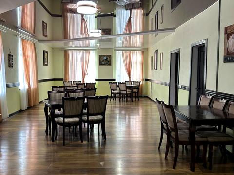 комерційна за адресою Київська вул. (107-ї Кременецької Дивізії), 39