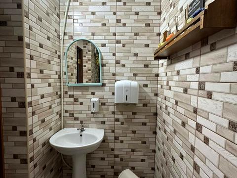 комерційна за адресою Київська вул. (107-ї Кременецької Дивізії), 39