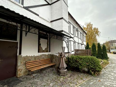 комерційна за адресою Київська вул. (107-ї Кременецької Дивізії), 39