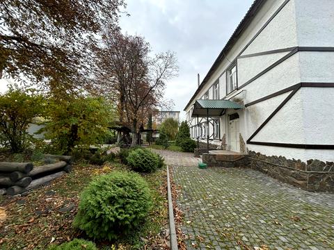 комерційна за адресою Київська вул. (107-ї Кременецької Дивізії), 39