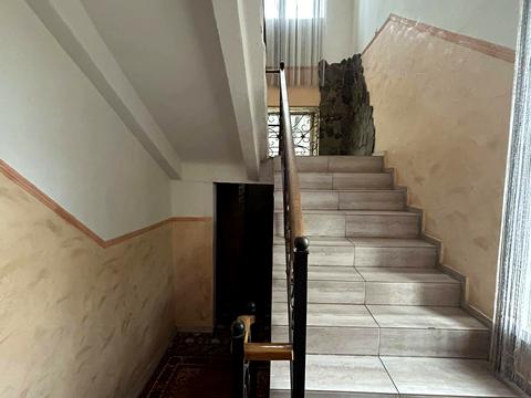 комерційна за адресою Київська вул. (107-ї Кременецької Дивізії), 39