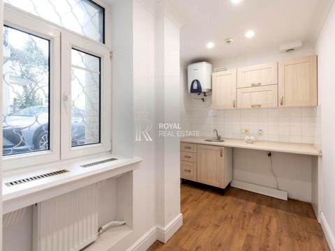 комерційна за адресою Івана Франка вул., 29