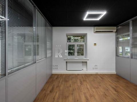 комерційна за адресою Івана Франка вул., 29